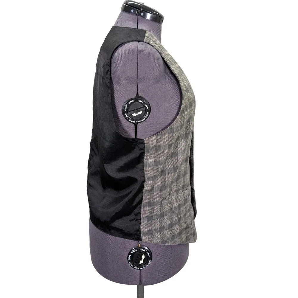 Mossimo Men Plaid Vest Size Medium‎ V Neck Button Front Pockets